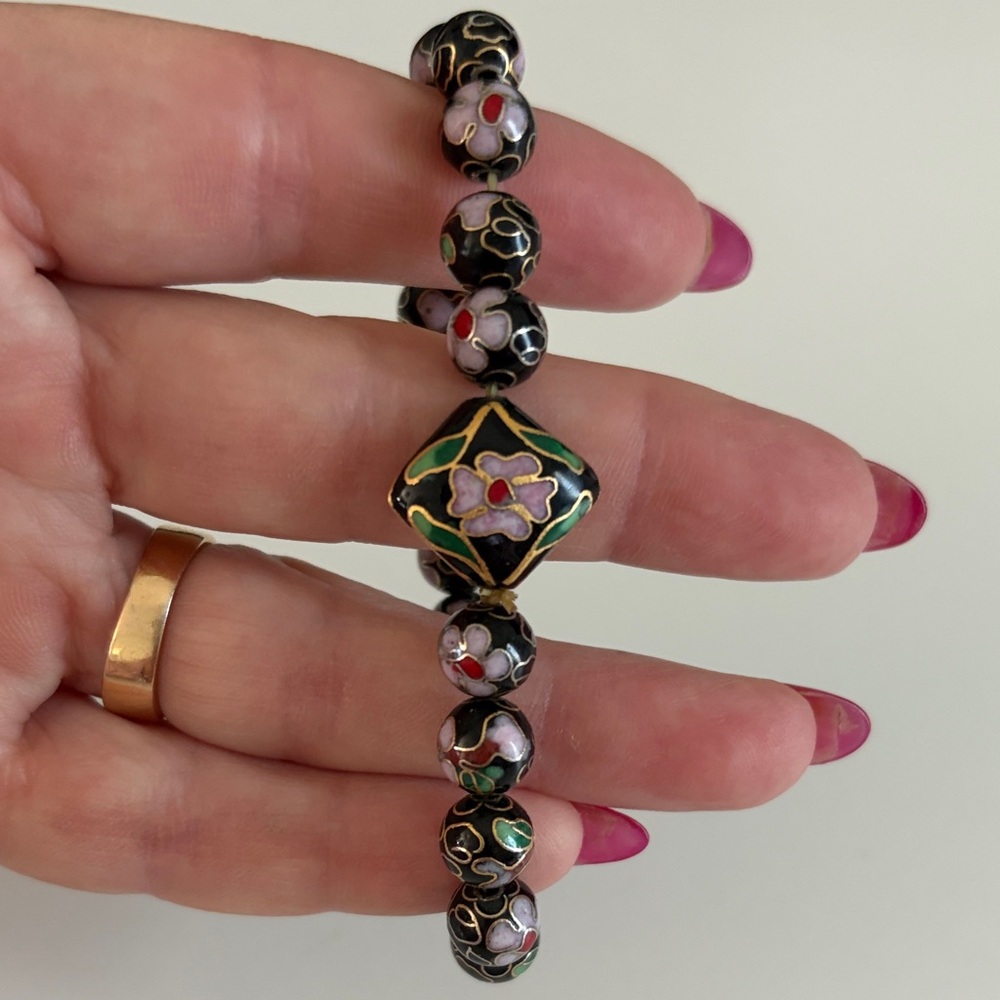 Cloisonné Floral Black and Pink Beaded Stretch Bracelet